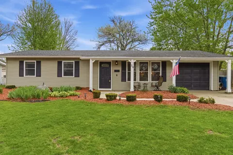 20 S Bereman Rd, Montgomery, IL 60538