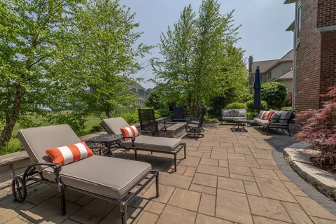 Exterior - 3680 Broadleaf Ave, Elgin, IL 60124 photo 9 of 18