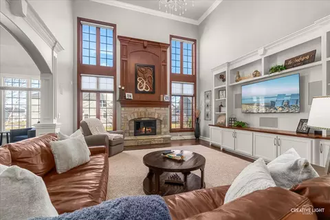 Living - 3680 Broadleaf Ave, Elgin, IL 60124 photo 1 of 3