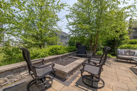 Exterior - 3680 Broadleaf Ave, Elgin, IL 60124 photo 10 of 18