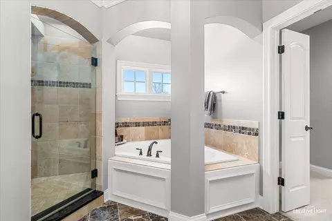 Bath - 3680 Broadleaf Ave, Elgin, IL 60124 photo 2 of 5