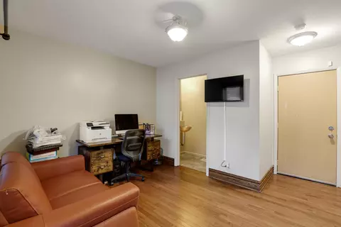 Living - 1150 E 46th St, Chicago, IL 60653 photo 2 of 2