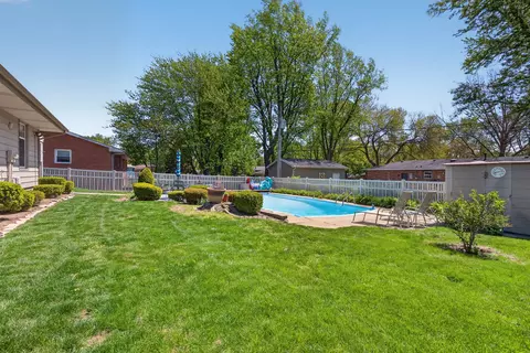 Exterior - 1305 E Vernon Ave, Normal, IL 61761 photo 10 of 13