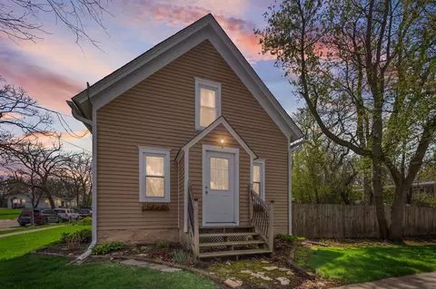 603 W Main St, Cary, IL 60013