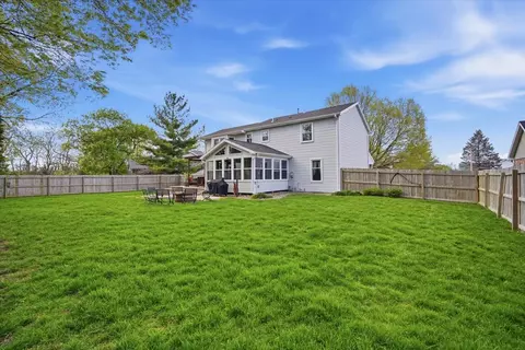 Exterior - 1512 Steeplechase Dr, Bloomington, IL 61701 photo 9 of 14
