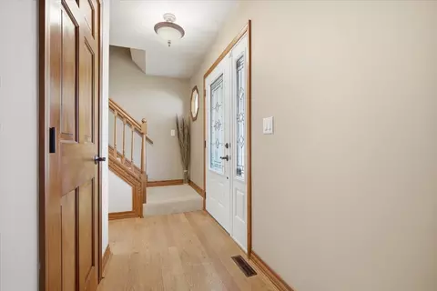 Entry Way - 1512 Steeplechase Dr, Bloomington, IL 61701 photo 1 of 2