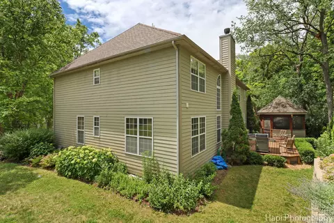 Exterior - 1606 Tecumseh Dr, Mchenry, IL 60050 photo 7 of 11