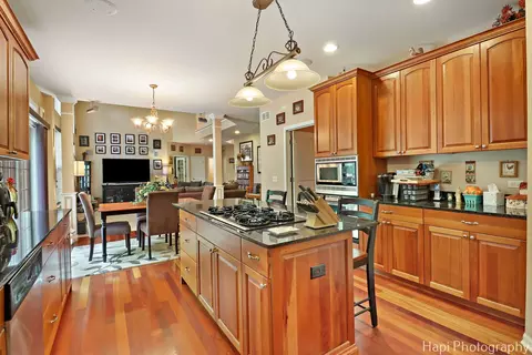 Kitchen - 1606 Tecumseh Dr, Mchenry, IL 60050 photo 2 of 3