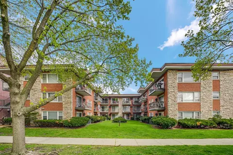 4229 N Keystone Ave #3F, Chicago, IL 60641