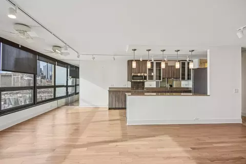 Living - 360 E Randolph St #1102, Chicago, IL 60601 photo 3 of 5