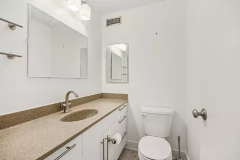Bath - 360 E Randolph St #1102, Chicago, IL 60601 photo 1 of 3