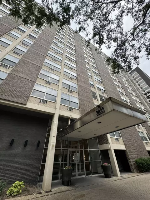 3033 N Sheridan Rd #1505, Chicago, IL 60657