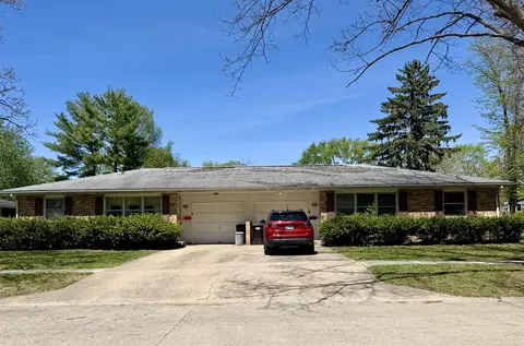 1004 Shurts St, Urbana, IL 61801