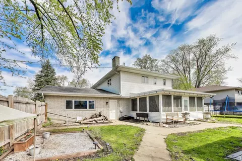 Exterior - 4255 149th St, Midlothian, IL 60445 photo 5 of 7