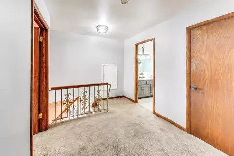 Entry Way - 4255 149th St, Midlothian, IL 60445 photo 2 of 2
