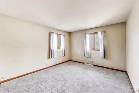 Bedroom - 4255 149th St, Midlothian, IL 60445 photo 5 of 6