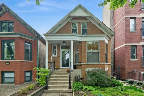 2132 W Thomas St, Chicago, IL 60622