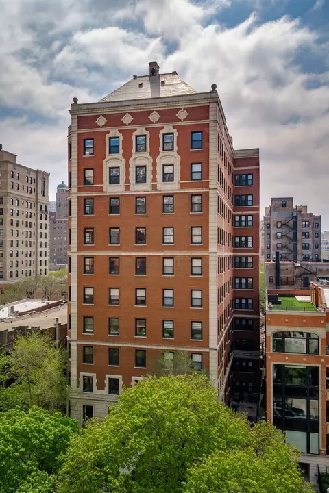 433 W Briar Pl #5B, Chicago, IL 60657