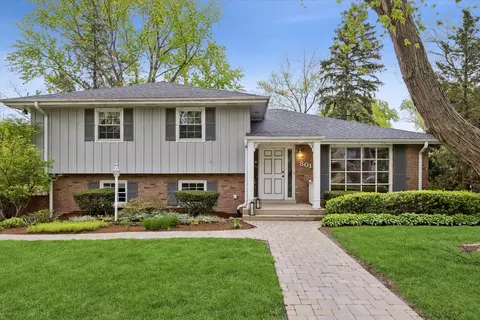 801 S Madison St, Hinsdale, IL 60521