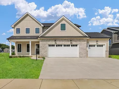 1113 Willowgrove Ln, Mahomet, IL 61853