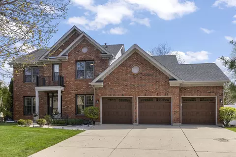 120 Rieser Cir, Naperville, IL 60565