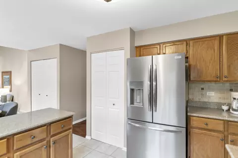 Other - 713 Hackberry Ct, Bartlett, IL 60103 photo 4 of 10