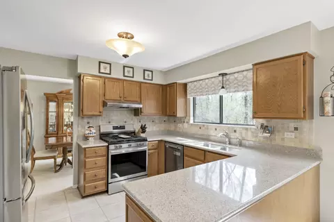 Kitchen - 713 Hackberry Ct, Bartlett, IL 60103 photo 1 of 4