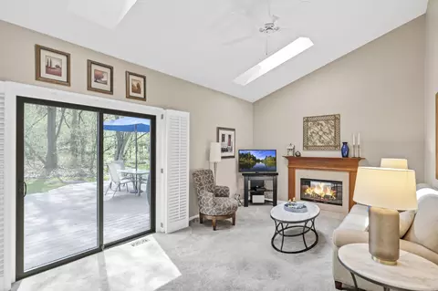 Living - 713 Hackberry Ct, Bartlett, IL 60103 photo 1 of 4