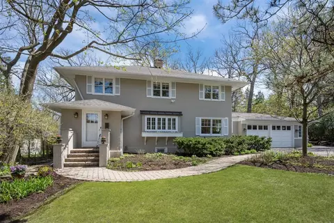 2269 Saint Johns Ave, Highland Park, IL 60035