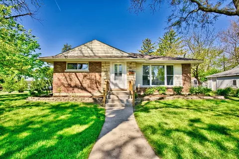 580 S Chase Ave, Lombard, IL 60148