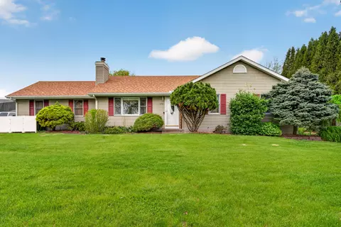 250 36th Ave N, Clinton, IA 52732