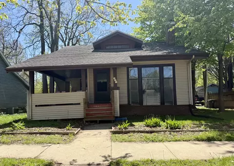 405 E Illinois St, Urbana, IL 61801