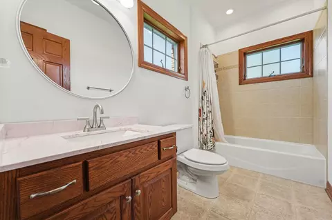 Bath - 25202 S Doolittle Dr, Monee, IL 60449 photo 5 of 6