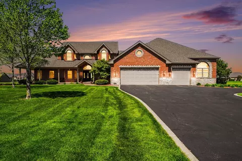 Exterior - 25202 S Doolittle Dr, Monee, IL 60449 photo 1 of 13