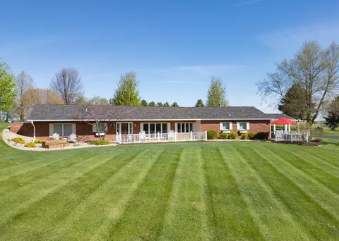 13148 N 2550th Ave, Geneseo, IL 61254