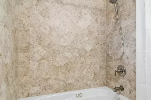 Bath - 934 N Wheeling Rd, Mount Prospect, IL 60056 photo 3 of 3