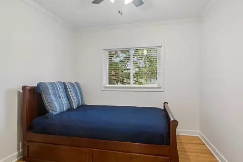 Bedroom - 934 N Wheeling Rd, Mount Prospect, IL 60056 photo 3 of 3
