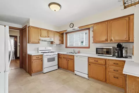 Kitchen - 2036 13th St, Moline, IL 61265 photo 1 of 3