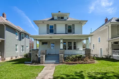 2036 13th St, Moline, IL 61265