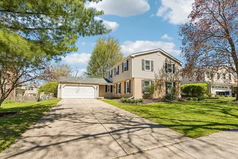 509 Ticonderoga Ln, Naperville, IL 60563