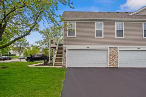 108 Schneider Ct #108, North Aurora, IL 60542
