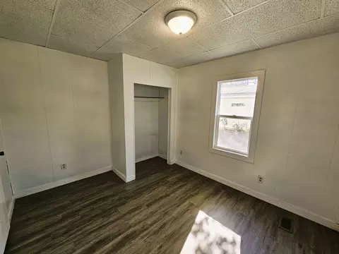 Bedroom - 415 E Johnson St, Fairfield, IL 62837 photo 1 of 2