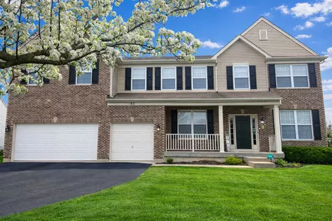 82 Brentwood Dr, Gilberts, IL 60136