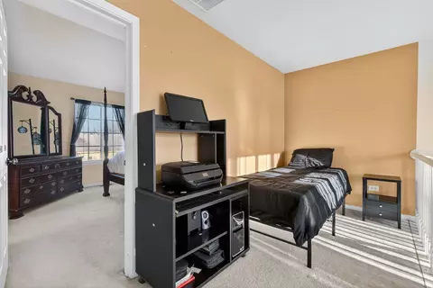 Bedroom - 1429 Levato Ln, Minooka, IL 60447 photo 5 of 5