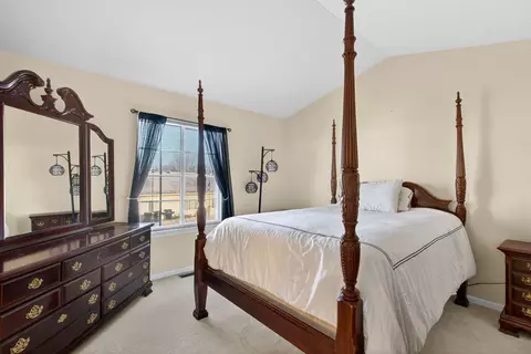 Bedroom - 1429 Levato Ln, Minooka, IL 60447 photo 1 of 5
