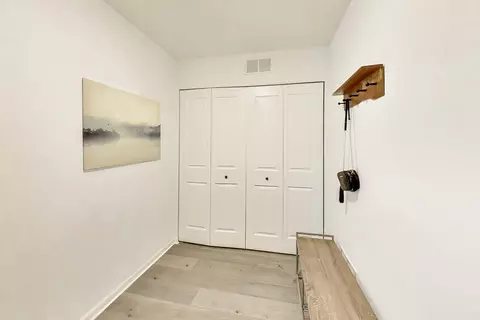 Entry Way - 1541 Cooper St, Des Plaines, IL 60018 photo 2 of 2
