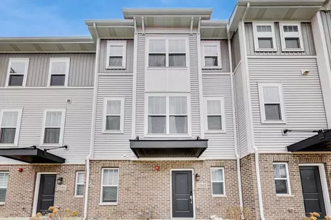 Exterior - 1541 Cooper St, Des Plaines, IL 60018 photo 2 of 4