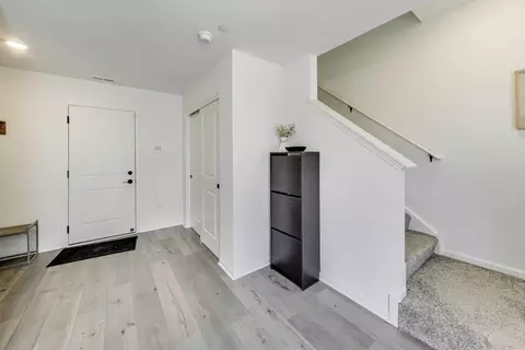 Entry Way - 1541 Cooper St, Des Plaines, IL 60018 photo 1 of 2
