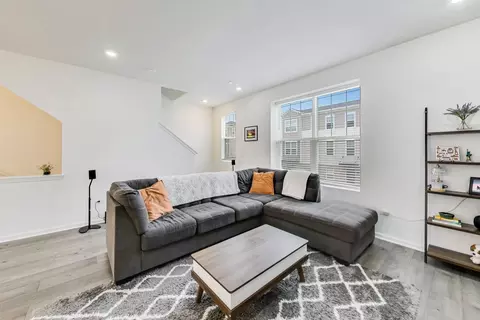 Living - 1541 Cooper St, Des Plaines, IL 60018 photo 1 of 2