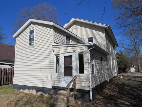 Other - 317 Deleon St, Ottawa, IL 61350 photo 2 of 7